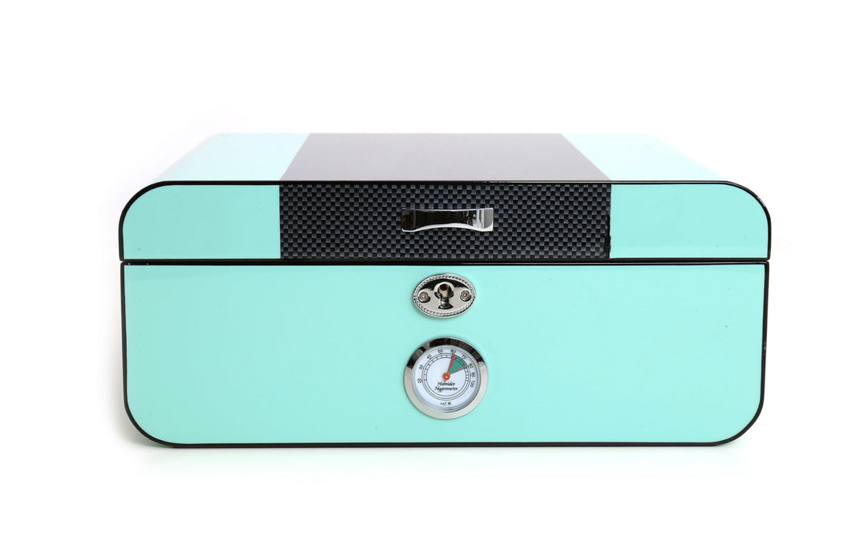 CIGAR BOX IN LACQUERED TIFFANY CARBON FIBER