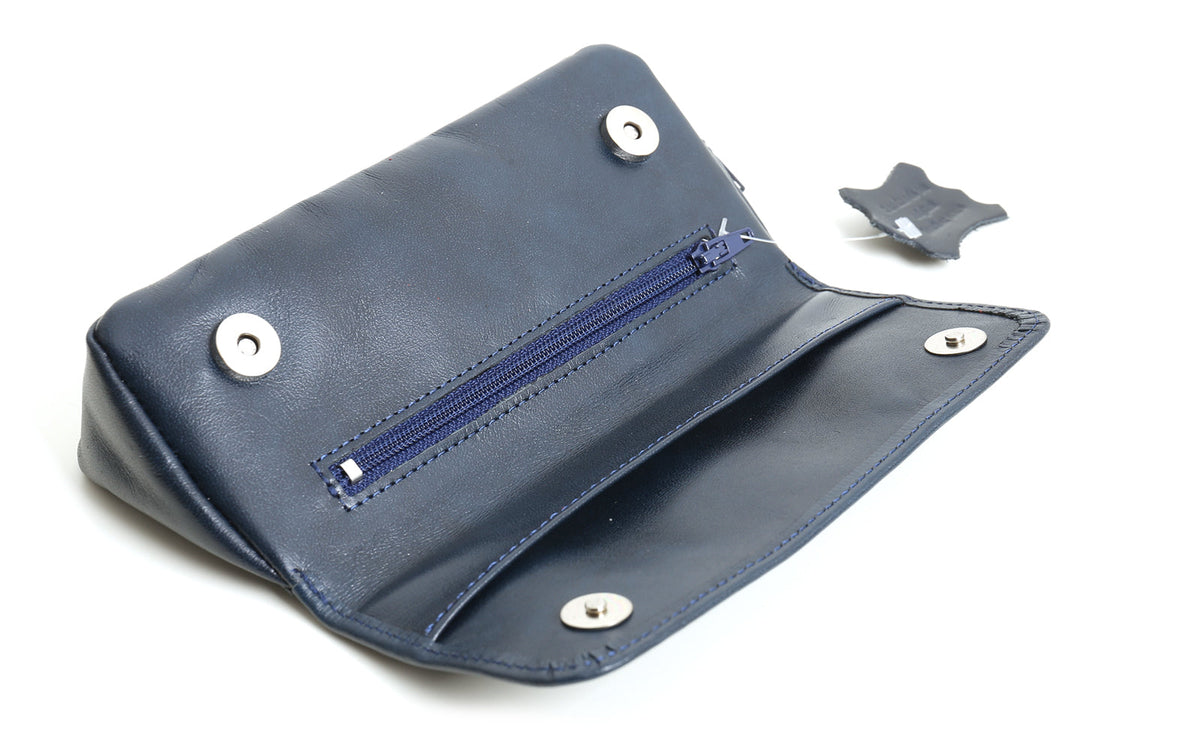TOBACCO AND PIPE BAG IN BLUE LEATHER
