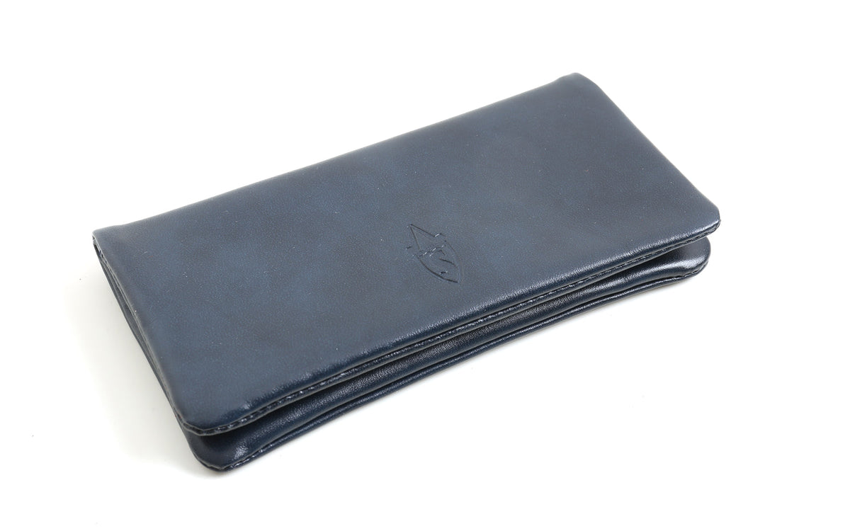 TOBACCO POUCH AND BLUE PAPERS