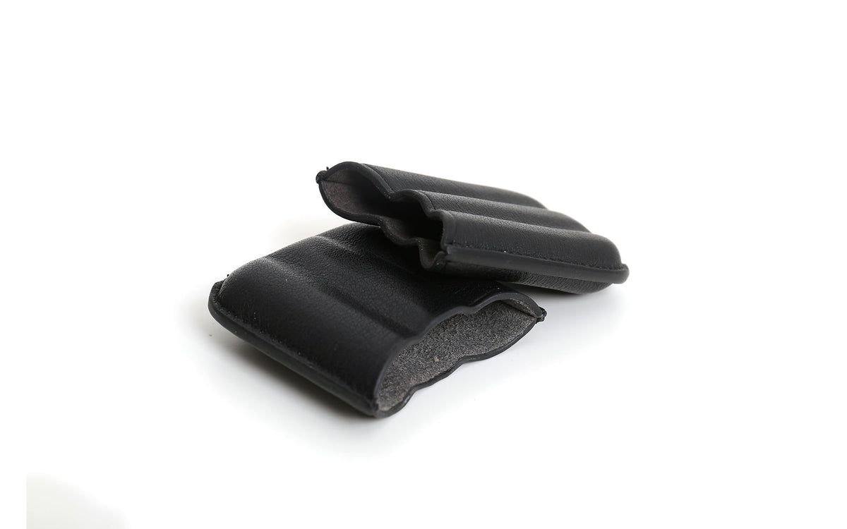 3 PLACE BLACK LEATHER CIGARILLOS CIGAR BASE